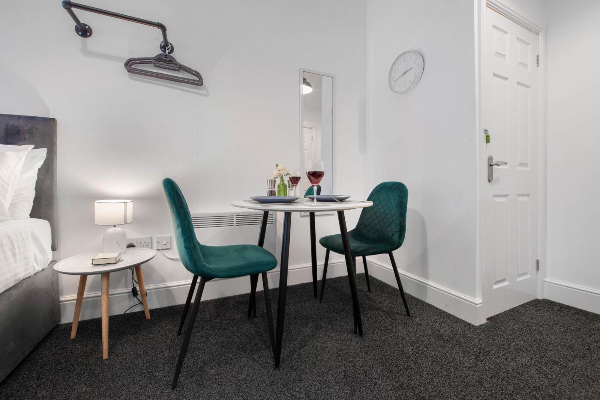 Whiskawaystays Foregate Studio No 3 Устър Екстериор снимка